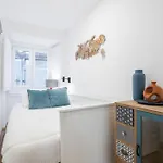 Cozy And Confy First Floor, Ace Location, 2 Bedrooms