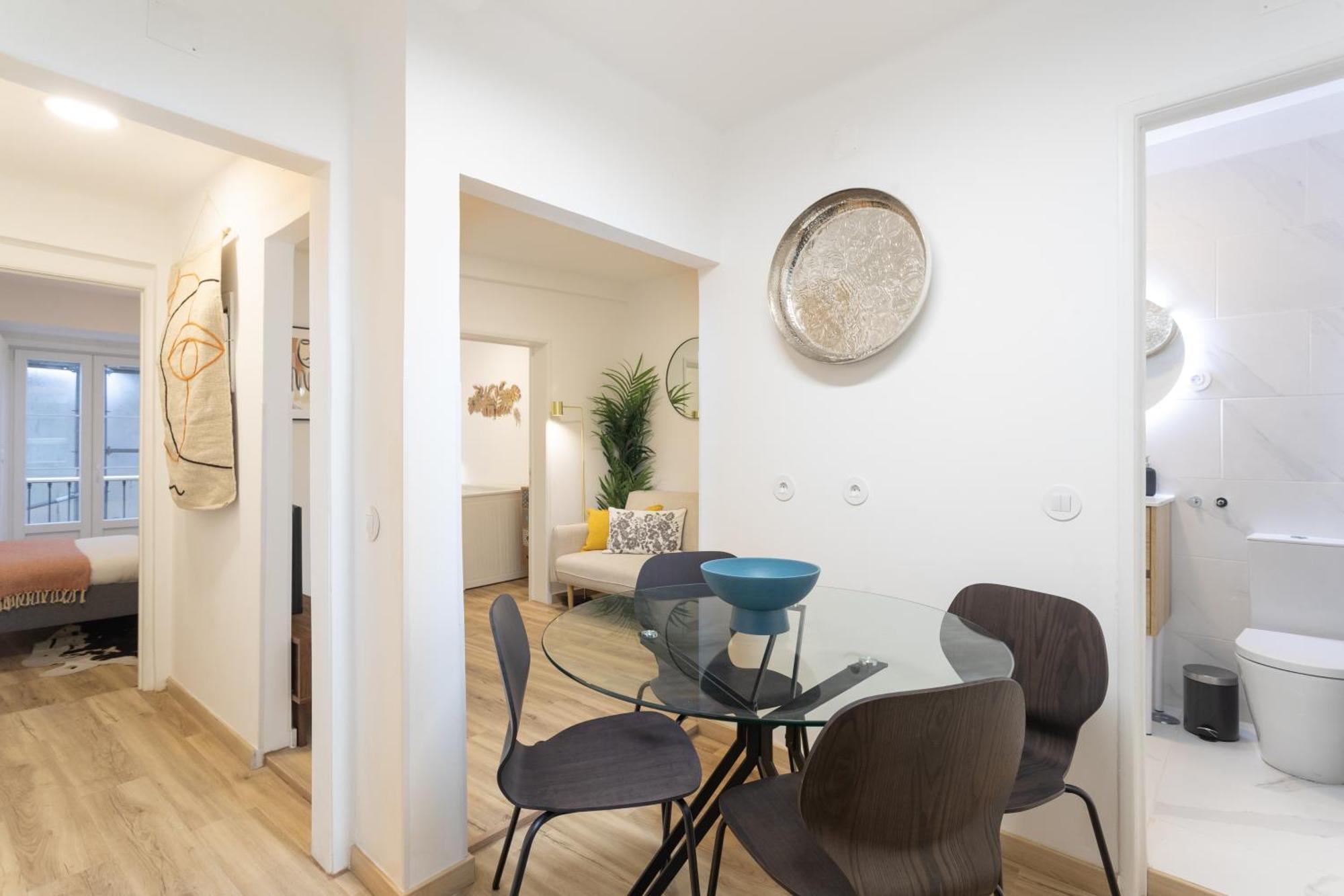 Cozy And Confy First Floor, Ace Location, 2 Bedrooms